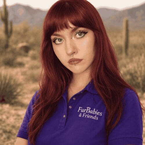 Pet sitter and dog walker Camryn Winn with FurBabies & Friends in Glendale, AZ