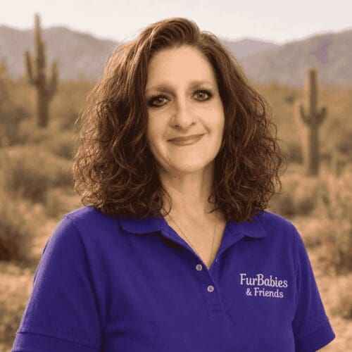 Pet sitter and dog walker Naomi Yabsley with FurBabies & Friends in Glendale, AZ